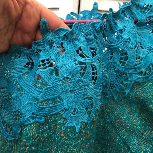 AndtheWhy lace Cactus off the shoulder sweater, M - Picture 7 of 8